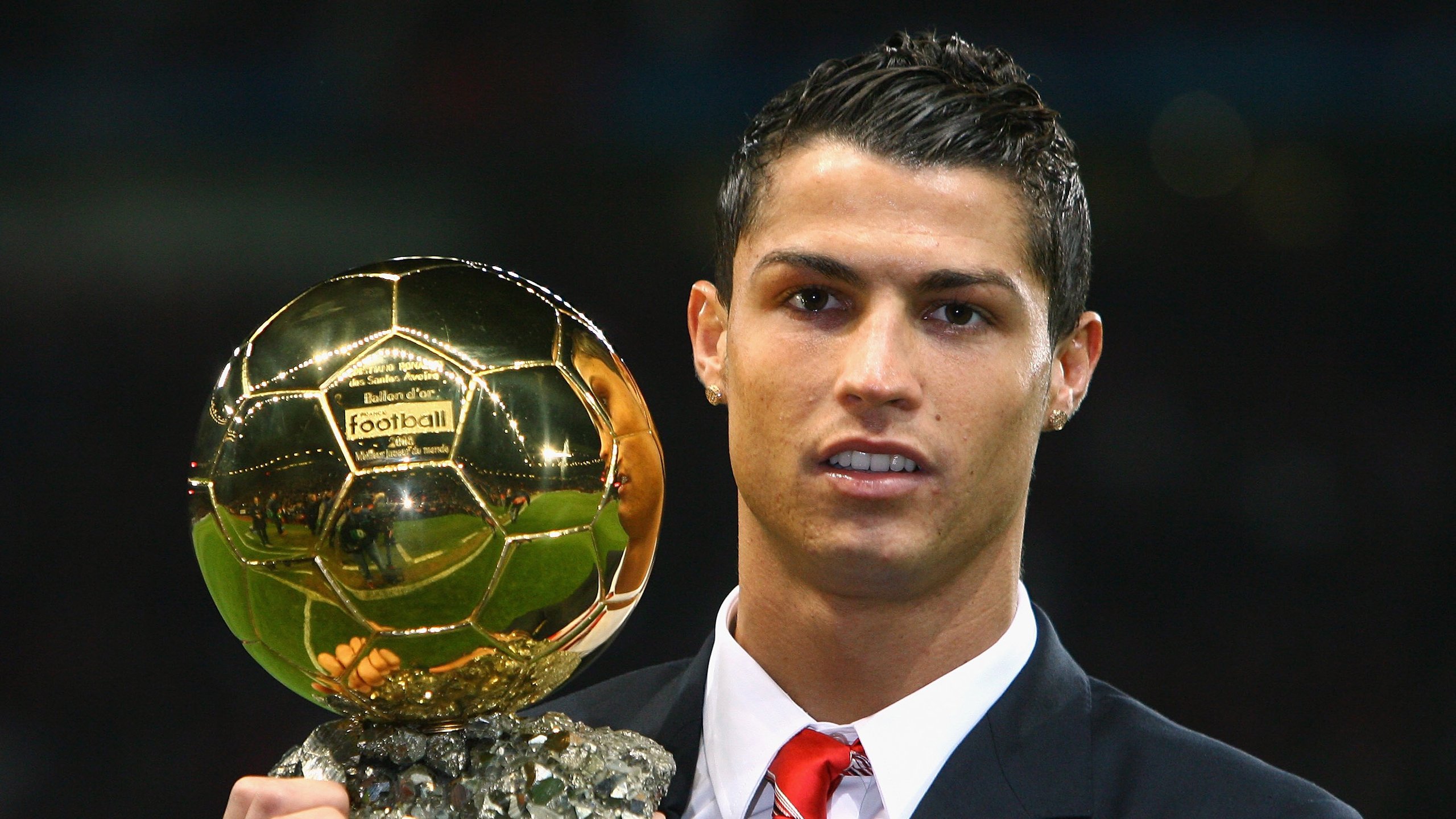 拉美球员荣膺MVP，技术精湛震撼世界，拉美足球运动员