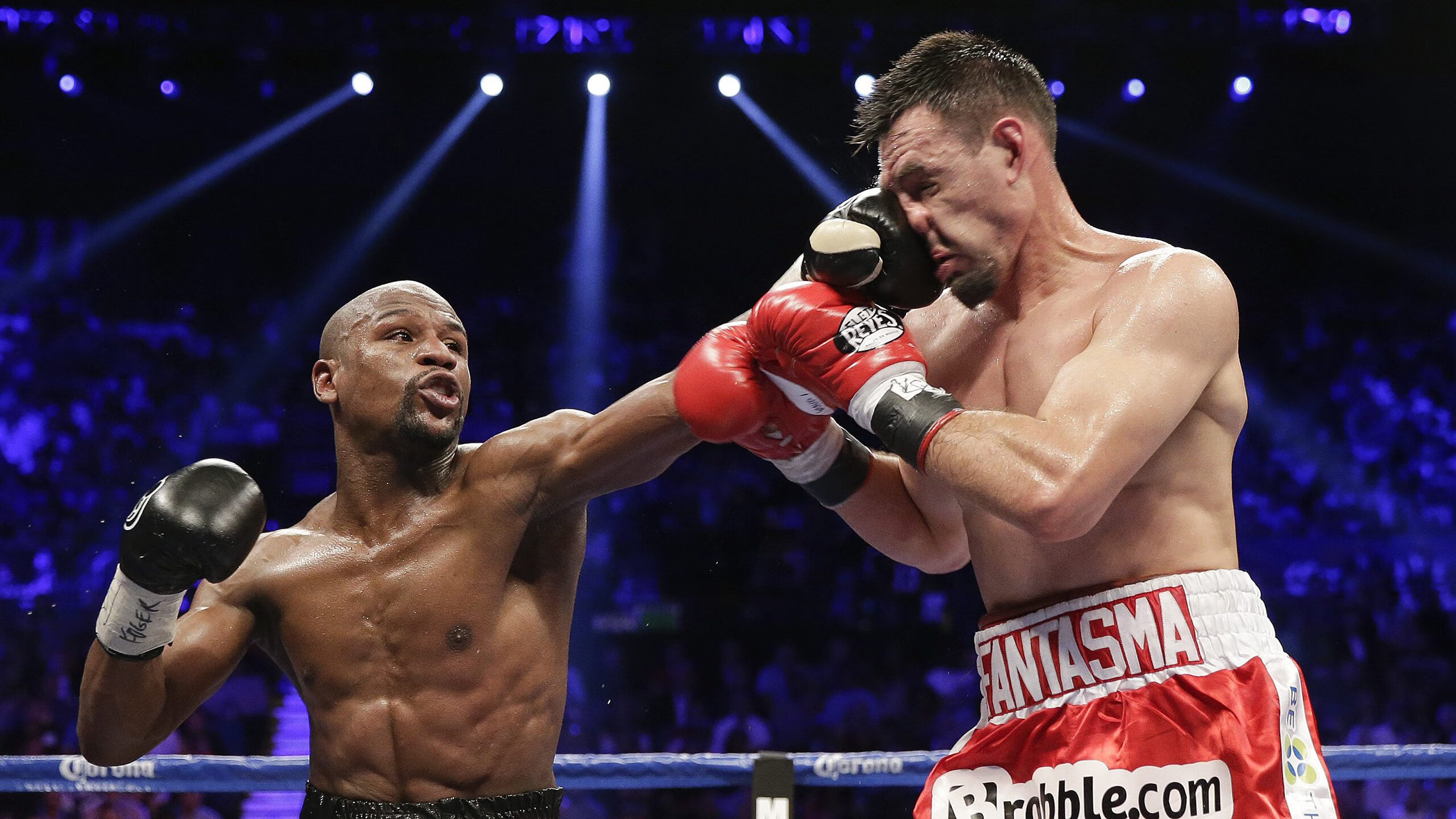 澳大利亚队员展现出色表现,获得掌声喝彩,澳大利亚国家队队员