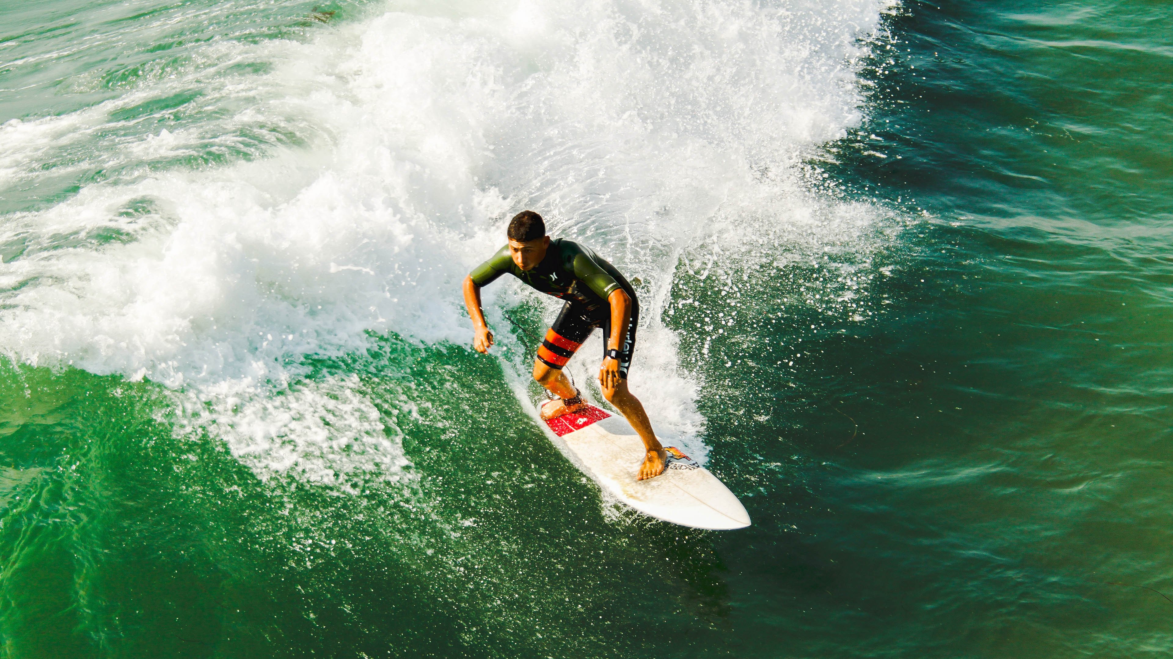狼队前锋连续进球，贡献团队保级，狼队小前锋